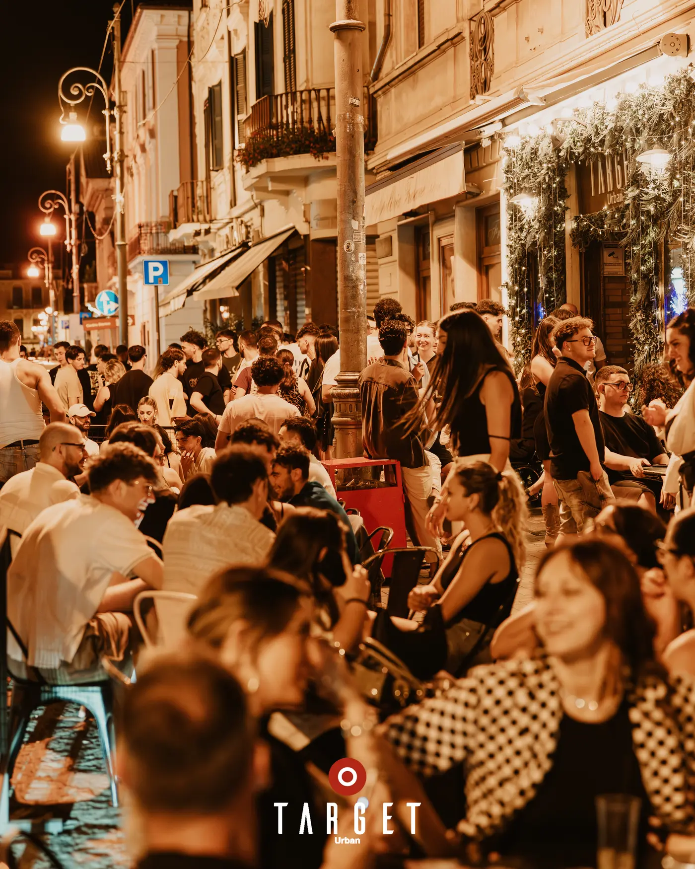 Il pubblico di Target Urban durante una serata estiva a Sora